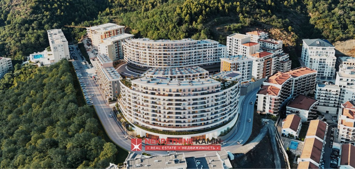 Nov studio-apartman u kompleksu u Bečićima, Budva 